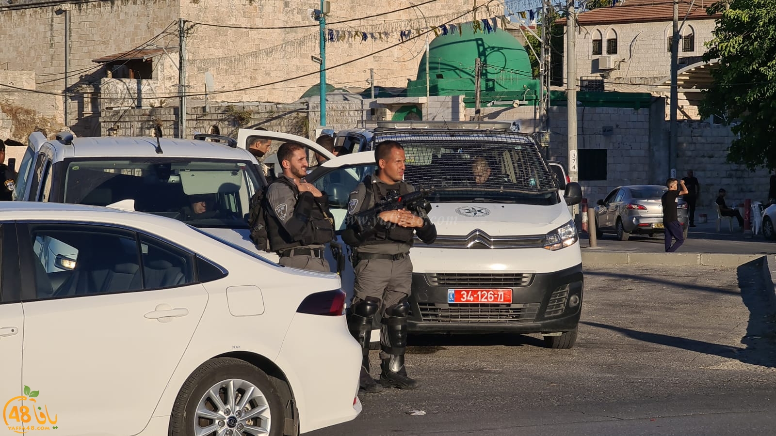 اللد: الشرطة تمنع إقامة مسيرة تضامنية مع القدس والأقصى .. فيديو